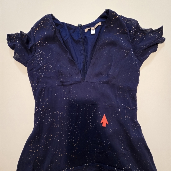 Hutch Tate Gown In Navy printed chiffon Short sleeves V-neckline Size 6 - Picture 4 of 12